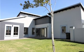 3 Bedroom House in Midlands Estate