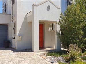 4 Bed Duplex in Oudtshoorn