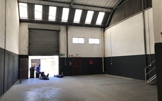 480 m² Industrial space in Airport Industria