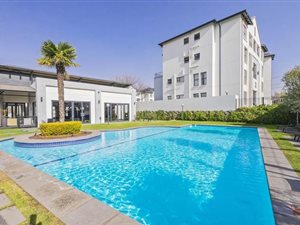 3 Bed Apartment in Petervale