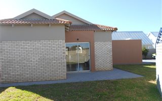 2 Bedroom House in Hansmoeskraal