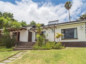 3 Bedroom House in Dormehlsdrift