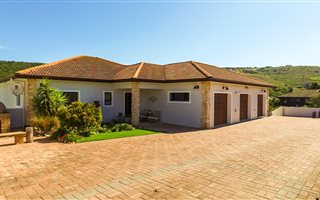 3 Bedroom House in West Bank