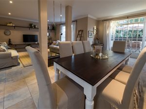 2 Bed Apartment in Oaklands