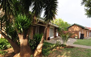 3 Bedroom House in Lindo Park