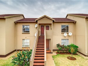 2 Bed Townhouse in Bonaero Park