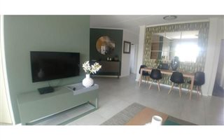 3 Bedroom Apartment in Waterfall Estate