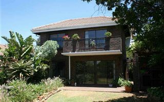 2 Bedroom Townhouse in Northcliff