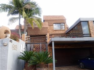 3 Bed House in Muckleneuk