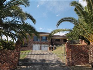 5 Bed House in Seafield