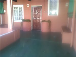 3 Bed Duplex in Elsies River