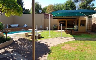 4 Bedroom House in Sinoville