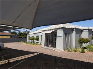 360 m² Office Space in Doringkloof