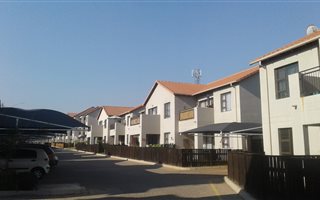 2 Bedroom Townhouse in Brentwood Park