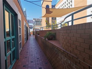124 m² Commercial space in Glenanda