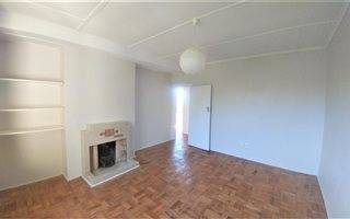 2 Bedroom Apartment in Fish Hoek