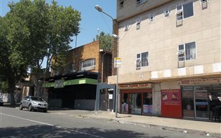 4 Bedroom Flat in Newtown