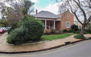 7 Bedroom House in Stellenbosch Central
