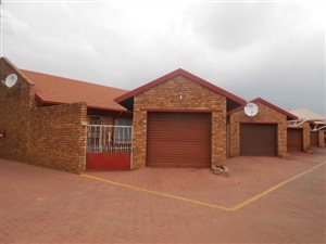 2 Bed Townhouse in Vanderbijlpark CW3