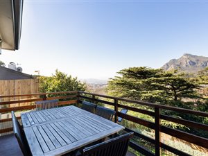 4 Bed House in Higgovale