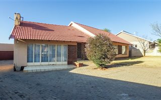3 Bedroom House in Dawnview