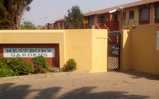 2 Bedroom Flat in Dinwiddie