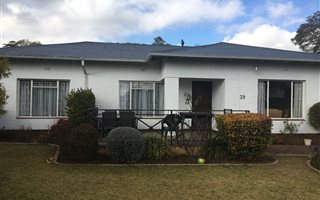 3 Bedroom House in Lakeside Village