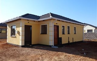 2 Bedroom House in Modderbee