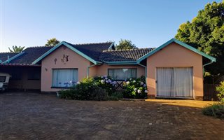 3 Bedroom House in Crystal Park