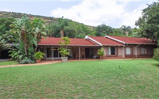 4 Bedroom House in Florauna