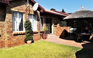 3 Bedroom Townhouse in Birchleigh North