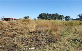 1190 m² Land available in Eloff