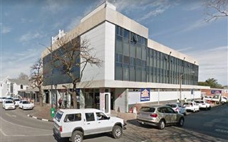 832 m² Commercial space in Somerset West Central