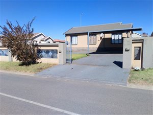 3 Bed House in Duvha Park