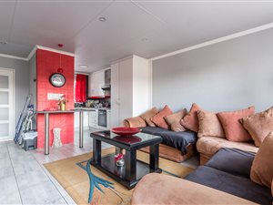 2 Bed Apartment in Lakefield