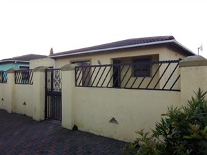 4 Bed House in Blue Downs