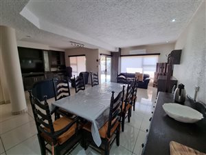 2 Bed Apartment in Benmore Gardens