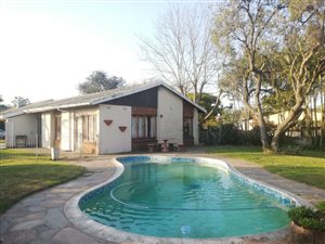 4 Bed House in Manors