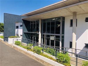 362 m² Commercial space in Somerset Park