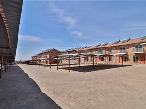 2 Bed Apartment in Lotus Gardens