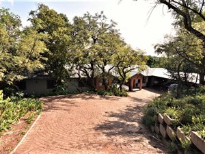 6 Bed House in Zwavelpoort