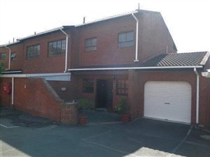 3 Bed Duplex in Bellair