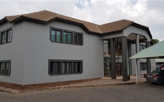 Office space in Die Hoewes