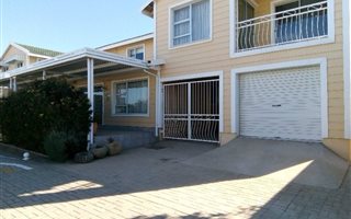 3 Bedroom Townhouse in Hartenbos
