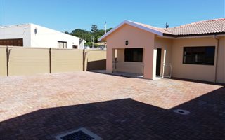 2 Bedroom House in Malvern