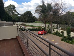 2 Bed Apartment in Linksfield Ridge