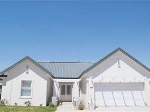 3 Bedroom House in Val de Vie