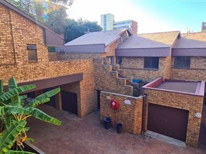 2 Bed Townhouse in Muckleneuk