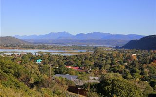 1190 m² Land available in Meedingsride