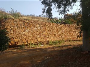 1069 m² Land available in Ninapark
